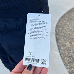 Lululemon dance studio jogger size 8 navy